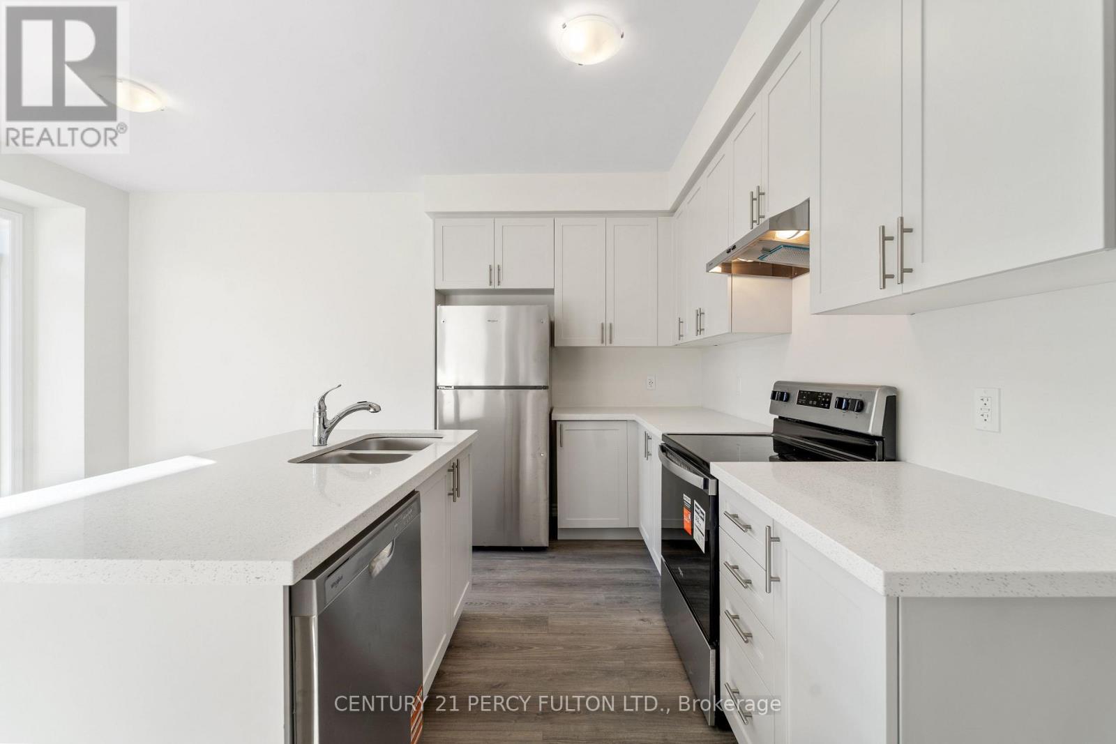 37 Watts Mews, Kawartha Lakes, Ontario  K9V 5V7 - Photo 9 - X13584922