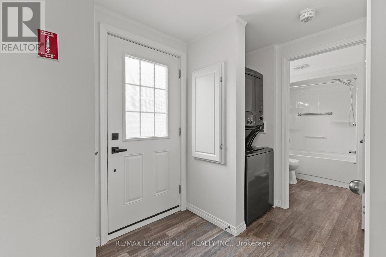 4431 Timothy Lane W, Lincoln, Ontario  L3J 0W1 - Photo 4 - X13584956
