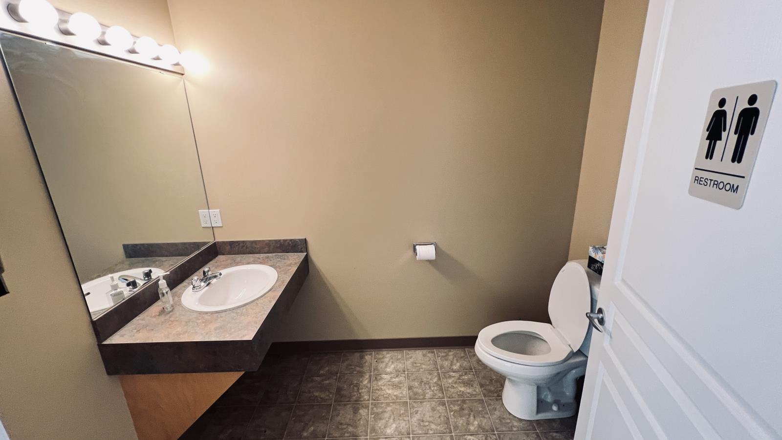 201, 5020 Lac Ste Anne Trail S, Onoway, Alberta  T0E 1V0 - Photo 3 - 43690464