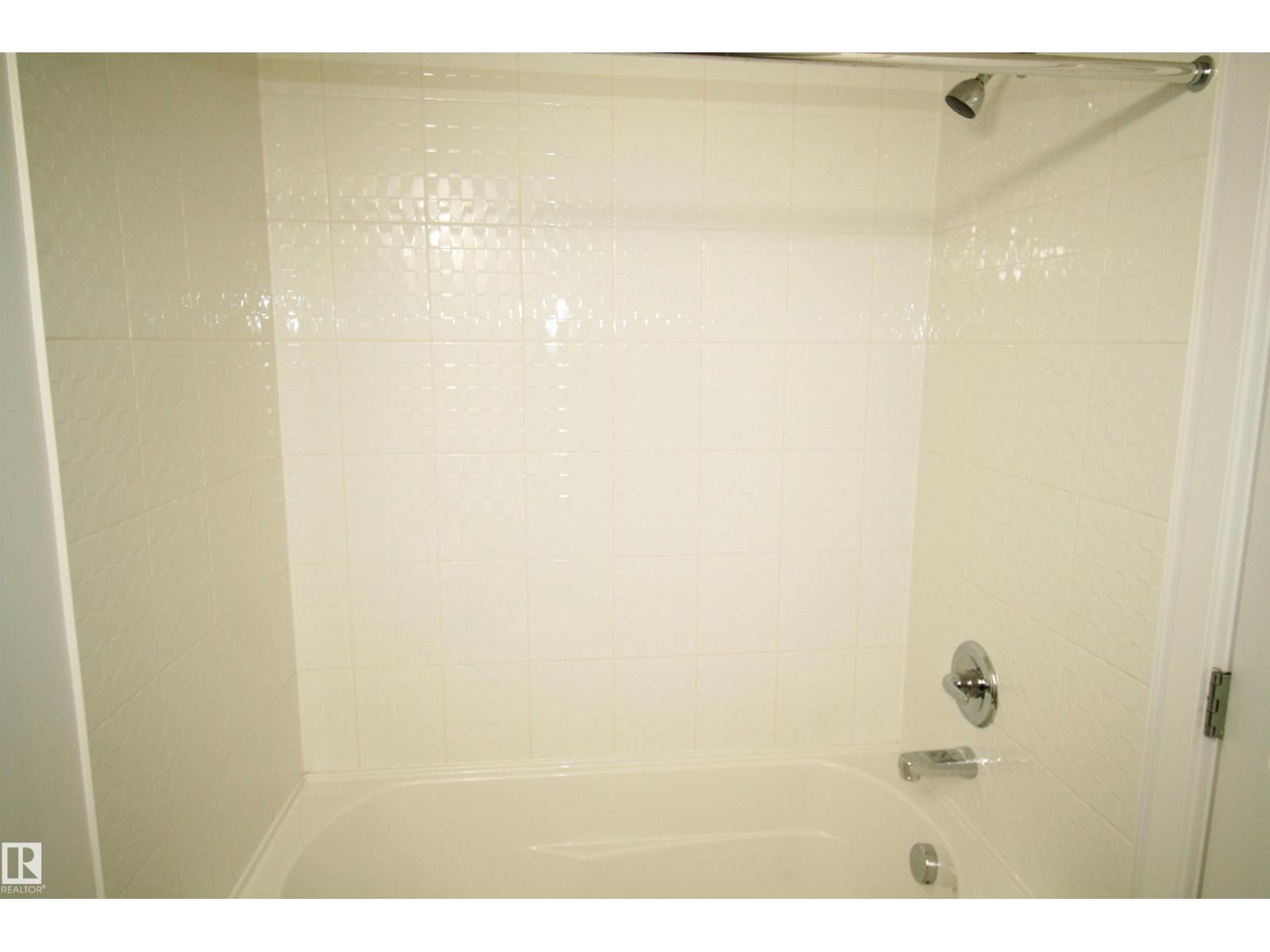 #316 5810 Mullen Pl NW, Edmonton, Alberta  T6R 0W3 - Photo 5 - E4498435