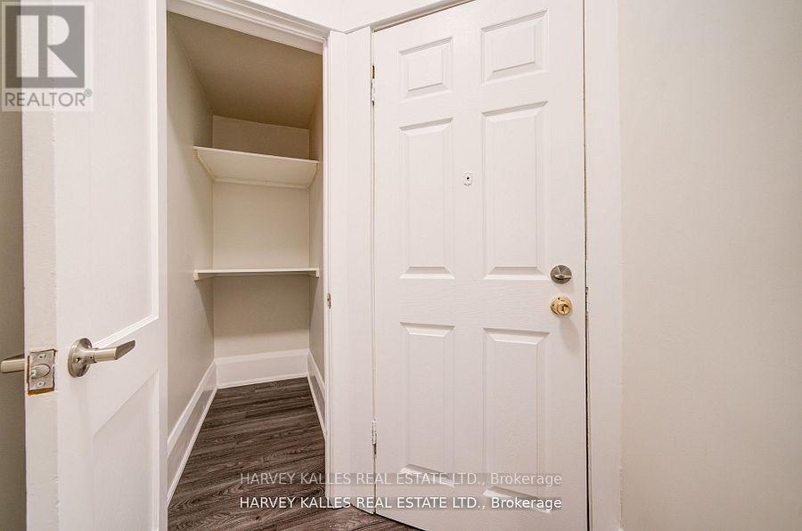 4 - 1074 St Clair Avenue W, Toronto, Ontario  M6E 3H3 - Photo 15 - C13535326