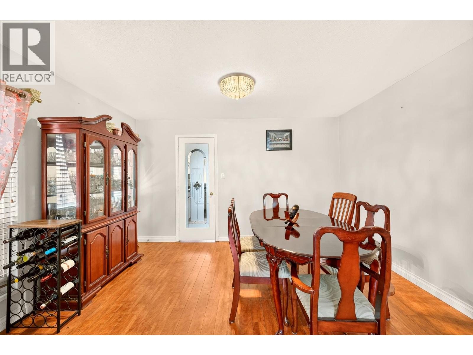 22637 Fraserbank Crescent, Richmond, British Columbia V6V 2L8 - Photo 5 - R3147890