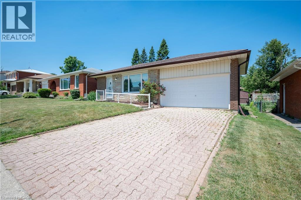 1418 Queens Boulevard, Kitchener, Ontario  N2M 1E1 - Photo 5 - 40846442