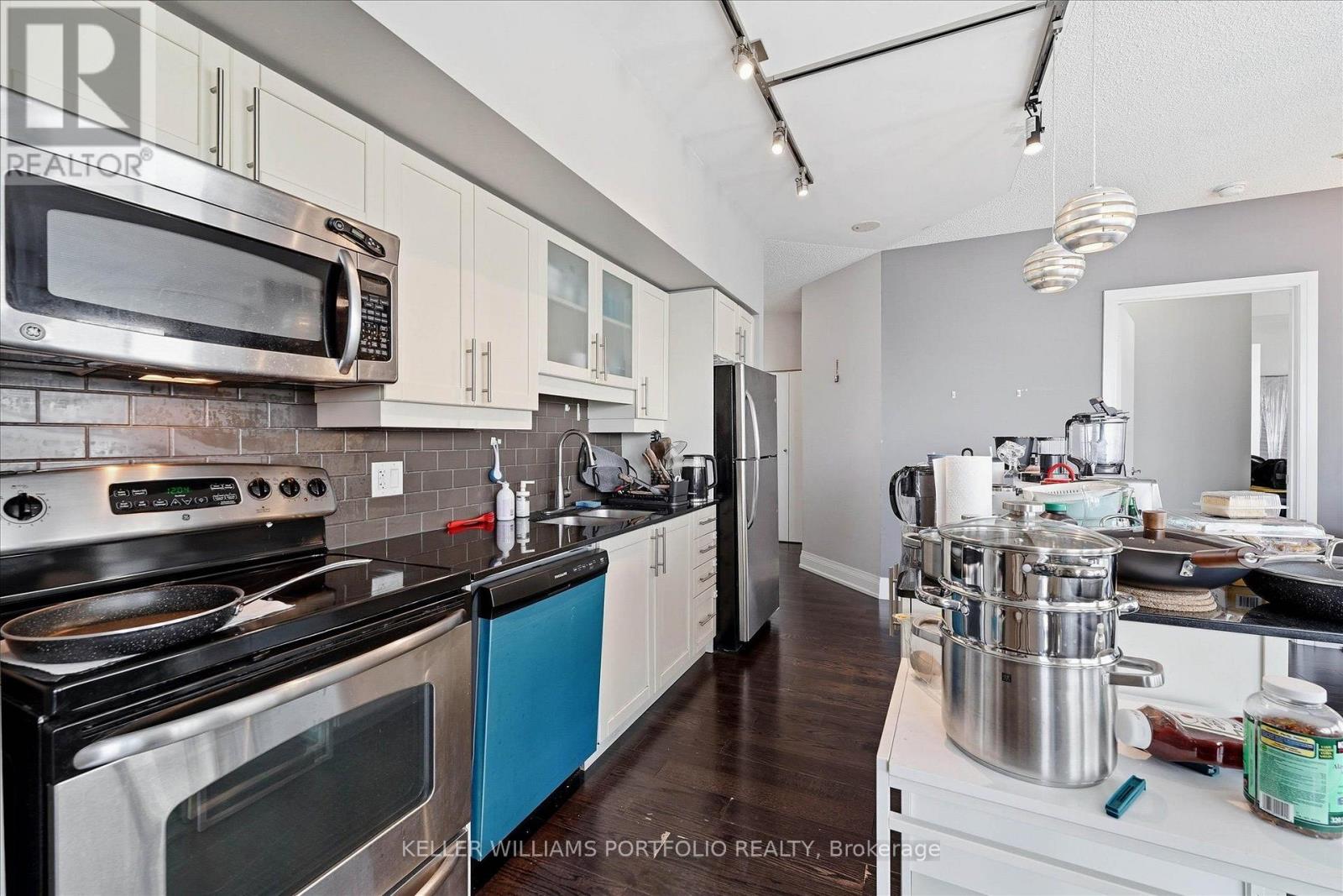 4111 - 2191 Yonge Street, Toronto, Ontario  M4S 3H8 - Photo 11 - C13585006