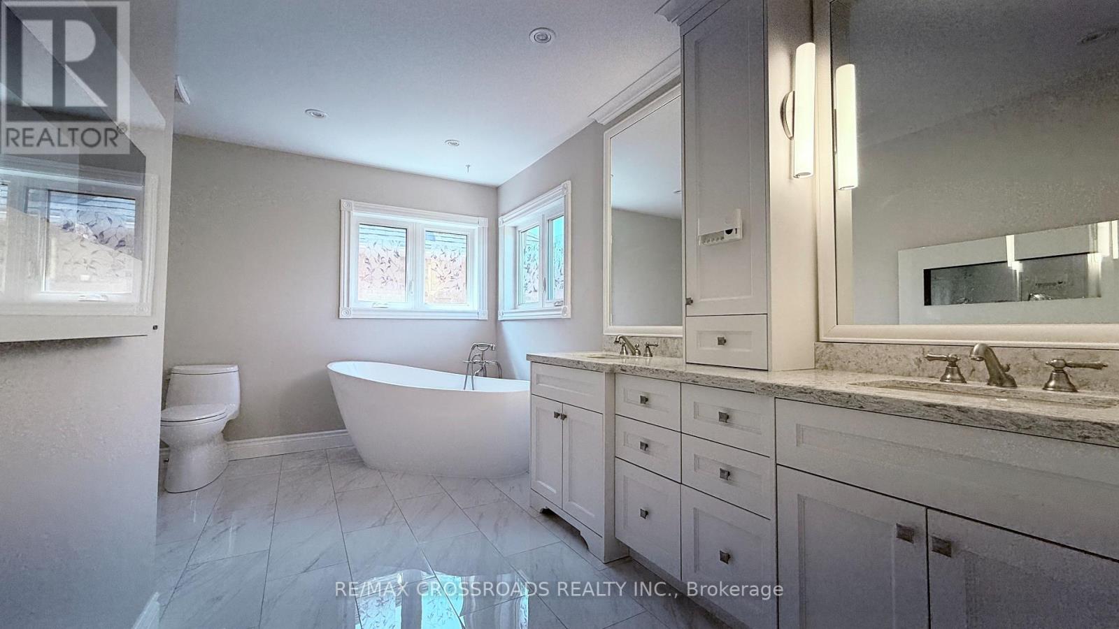 72 Skywood Drive, Richmond Hill, Ontario  L4E 4L1 - Photo 24 - N13584996
