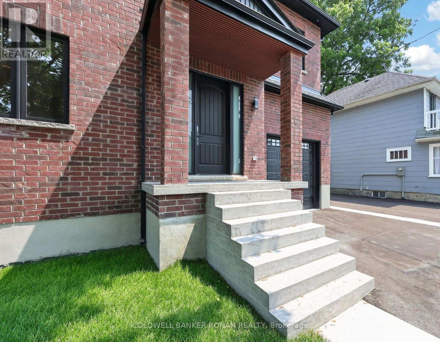 59 Walkem Drive, New Tecumseth (Tottenham), Ontario  L0G 1W0 - Photo 2 - N13585084