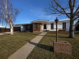 15105 92 St NW, Edmonton, Alberta