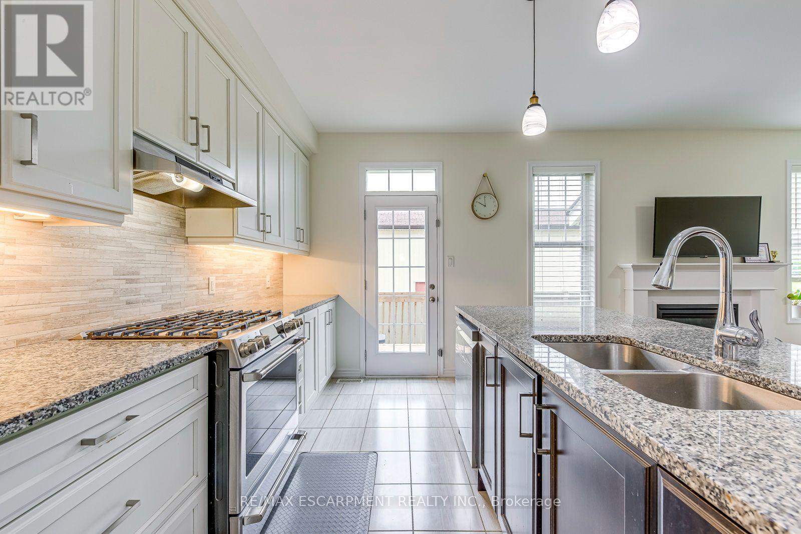 3475 Eternity Way, Oakville, Ontario  L6H 7B5 - Photo 10 - W13585090