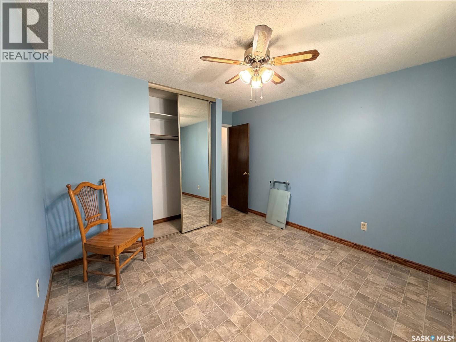 2221 Bedford Avenue E, Regina, Saskatchewan  S4N 0H1 - Photo 11 - SK043130