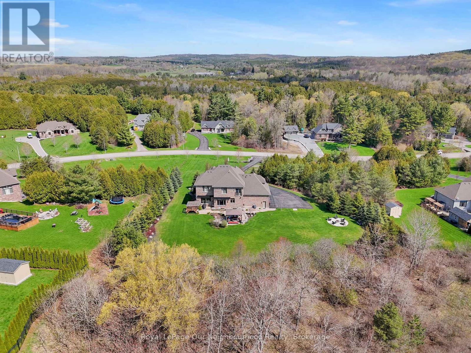 9 POWERS COURT, Clarington, Ontario