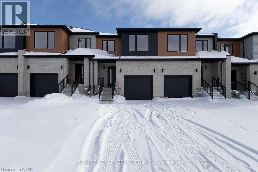 25 BECKER Street, Stratford