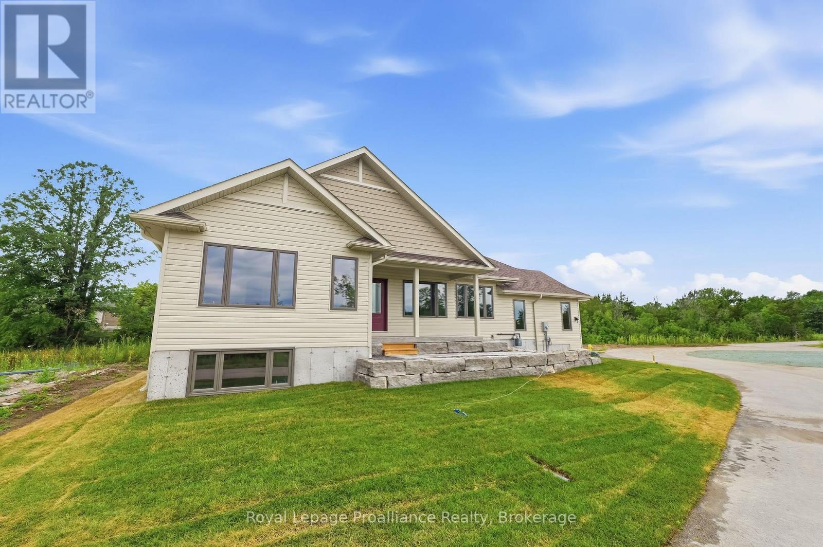 41 River Rapids Road, Quinte West (Sidney Ward), Ontario  K0K 2C0 - Photo 4 - X13585214