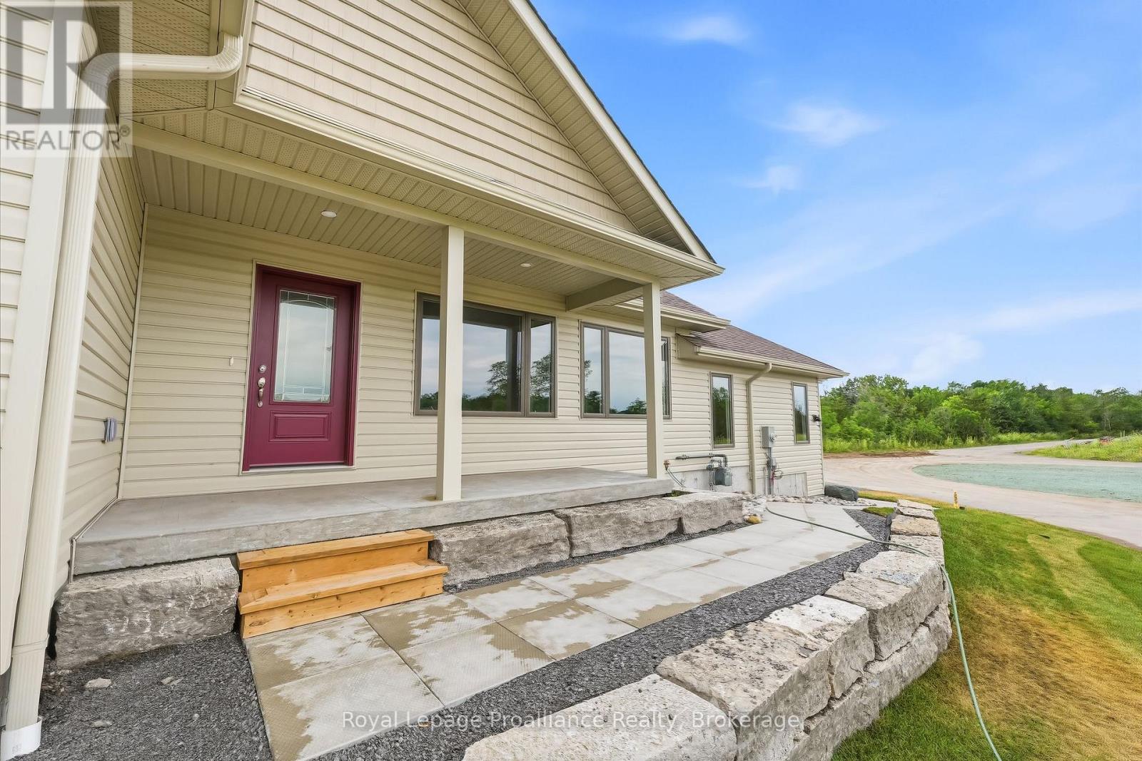 41 River Rapids Road, Quinte West (Sidney Ward), Ontario  K0K 2C0 - Photo 6 - X13585214