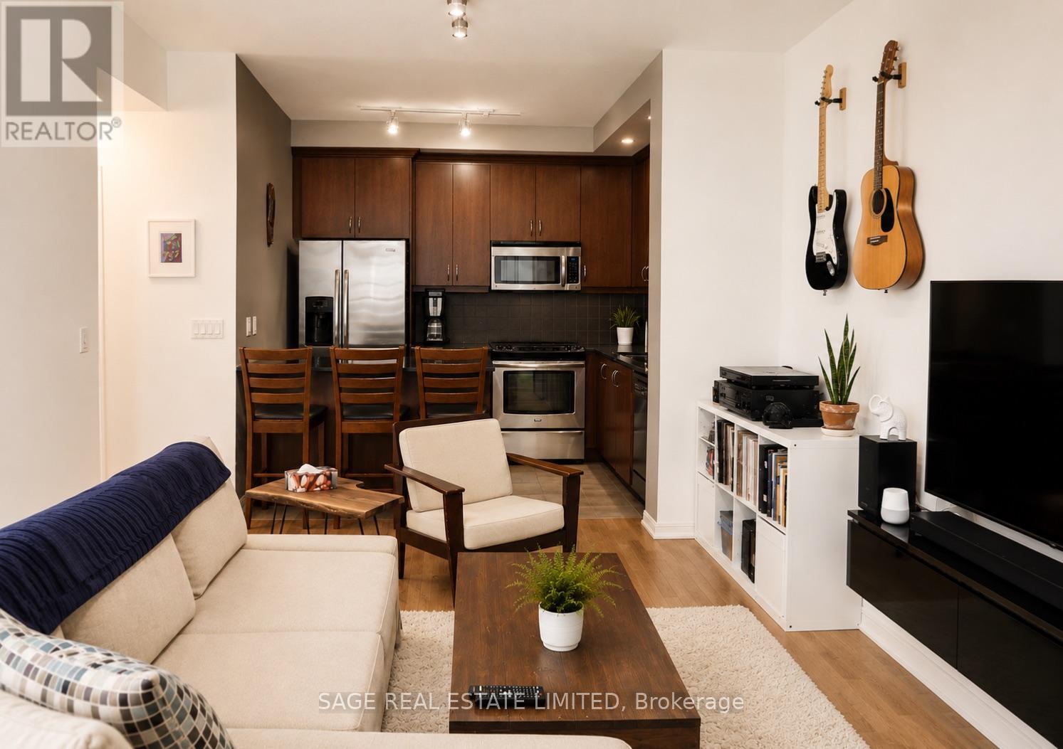 305 - 21 Grand Magazine Street, Toronto, Ontario  M5V 1B5 - Photo 3 - C13585160