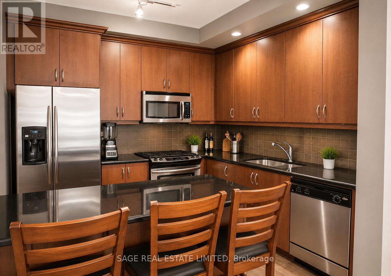 305 - 21 Grand Magazine Street, Toronto, Ontario  M5V 1B5 - Photo 4 - C13585160