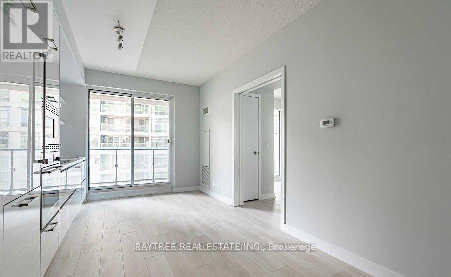 506 - 2221 YONGE STREET