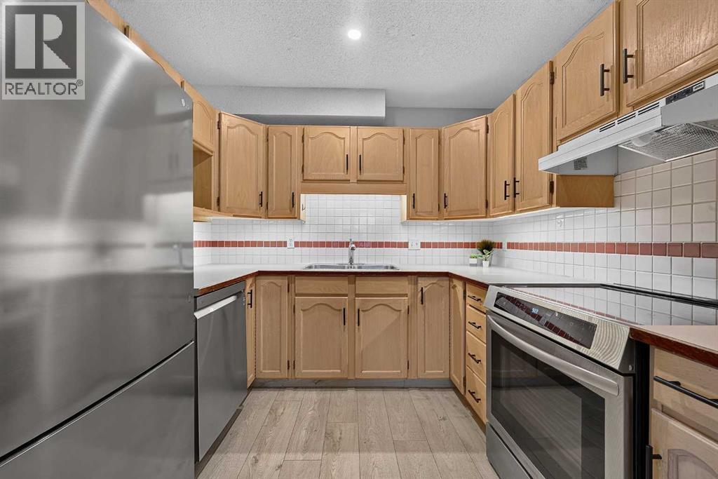 2, 2220 29 Street SW, Calgary, Alberta  T2E 2K2 - Photo 24 - A2327997