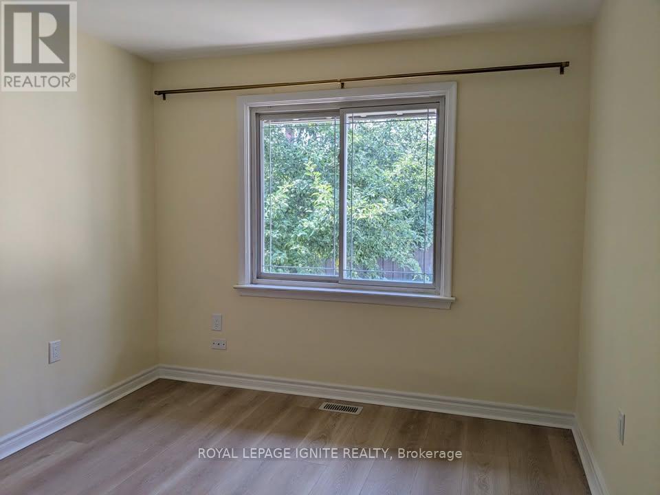 MAIN - 15 BEACHAM CRESCENT - Photo 11