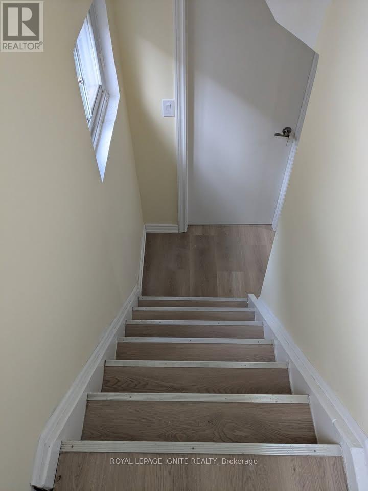 MAIN - 15 BEACHAM CRESCENT - Photo 14