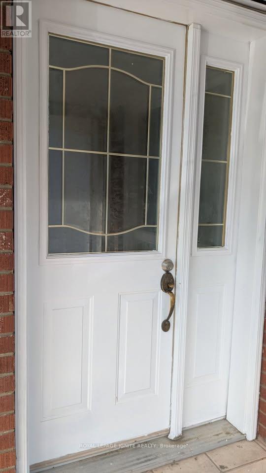 MAIN - 15 BEACHAM CRESCENT - Photo 2