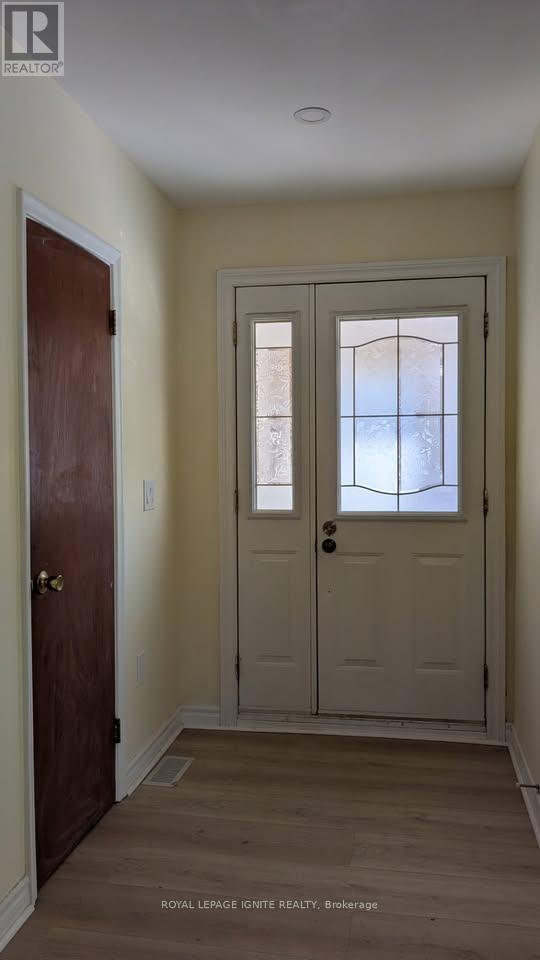 MAIN - 15 BEACHAM CRESCENT - Photo 3