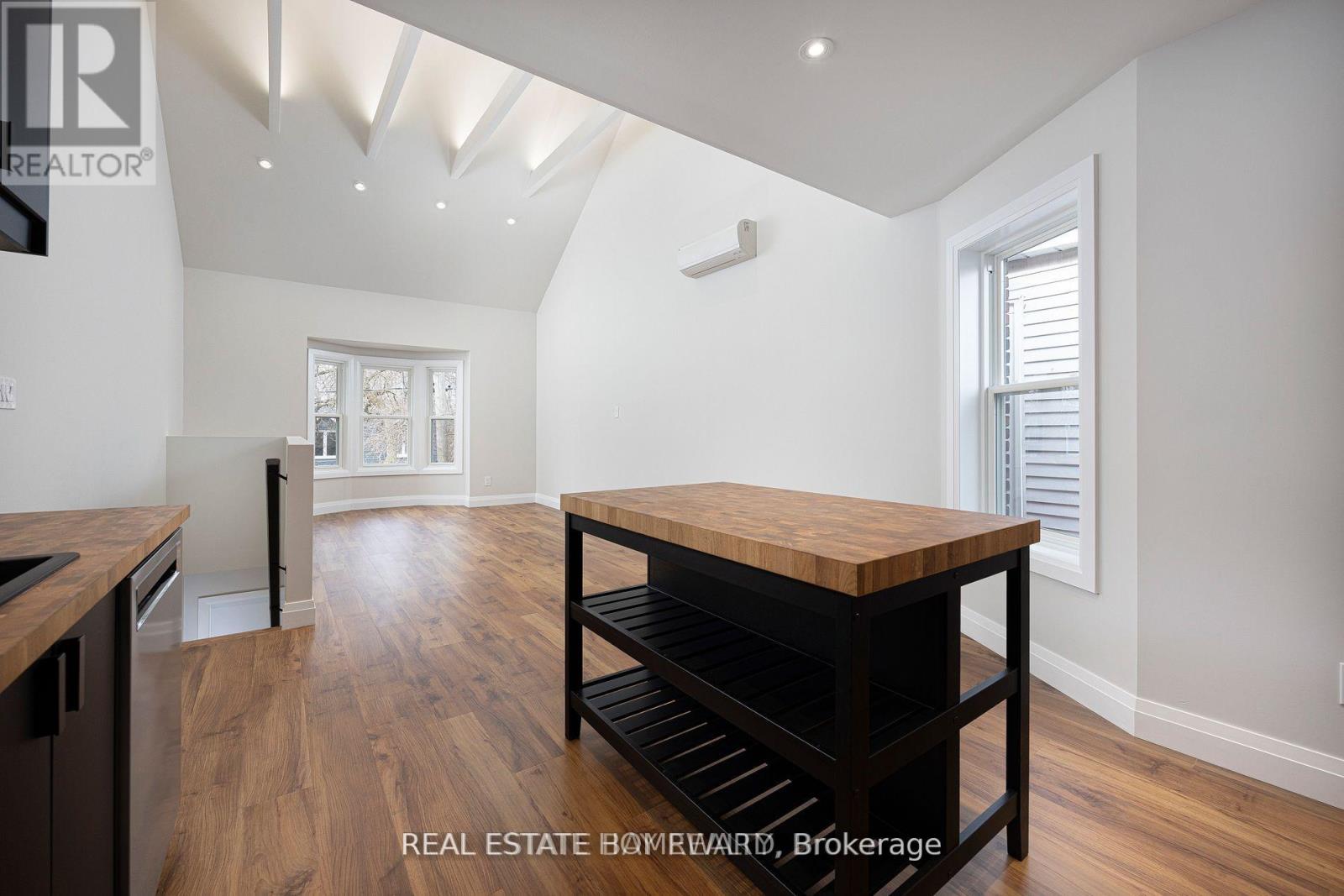 UPPER - 21 ALTON AVENUE - Photo 15