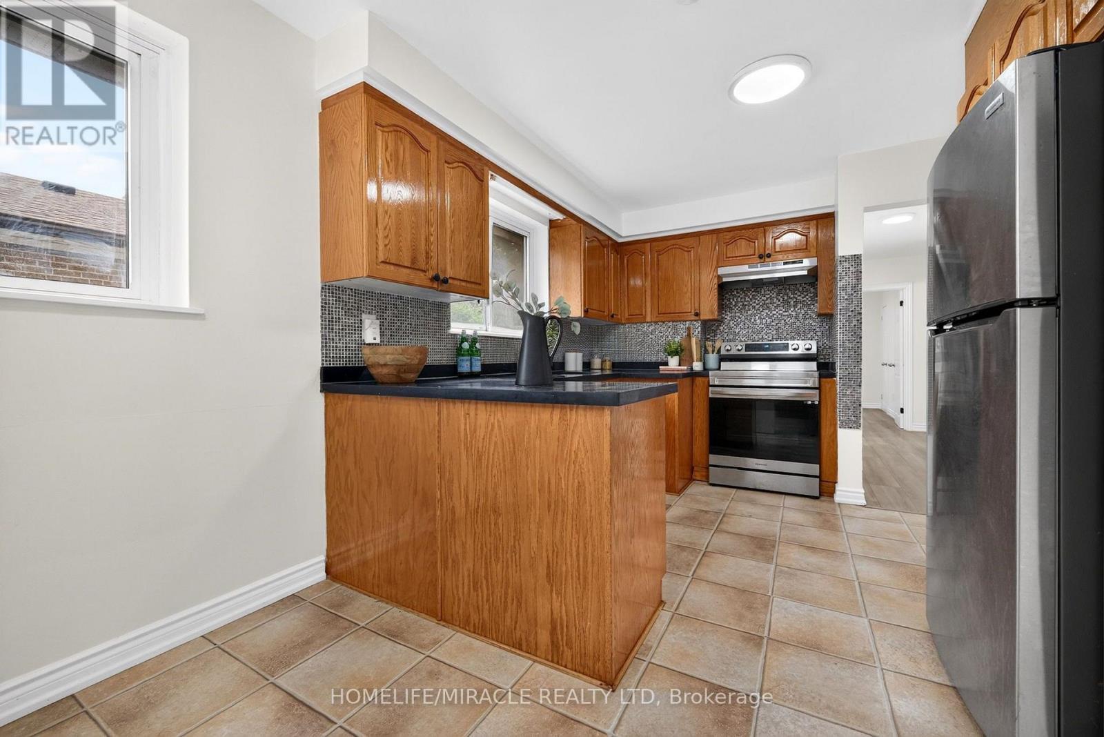 14 Marlena Drive, Toronto, Ontario M1E 2Z1 - Photo 19 - E13585258