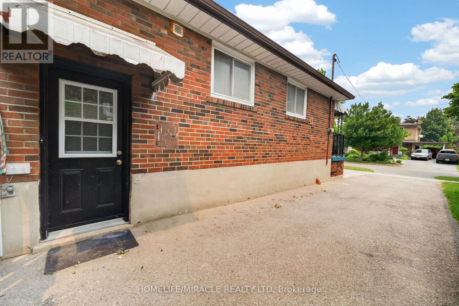 14 Marlena Drive, Toronto, Ontario M1E 2Z1 - Photo 2 - E13585258