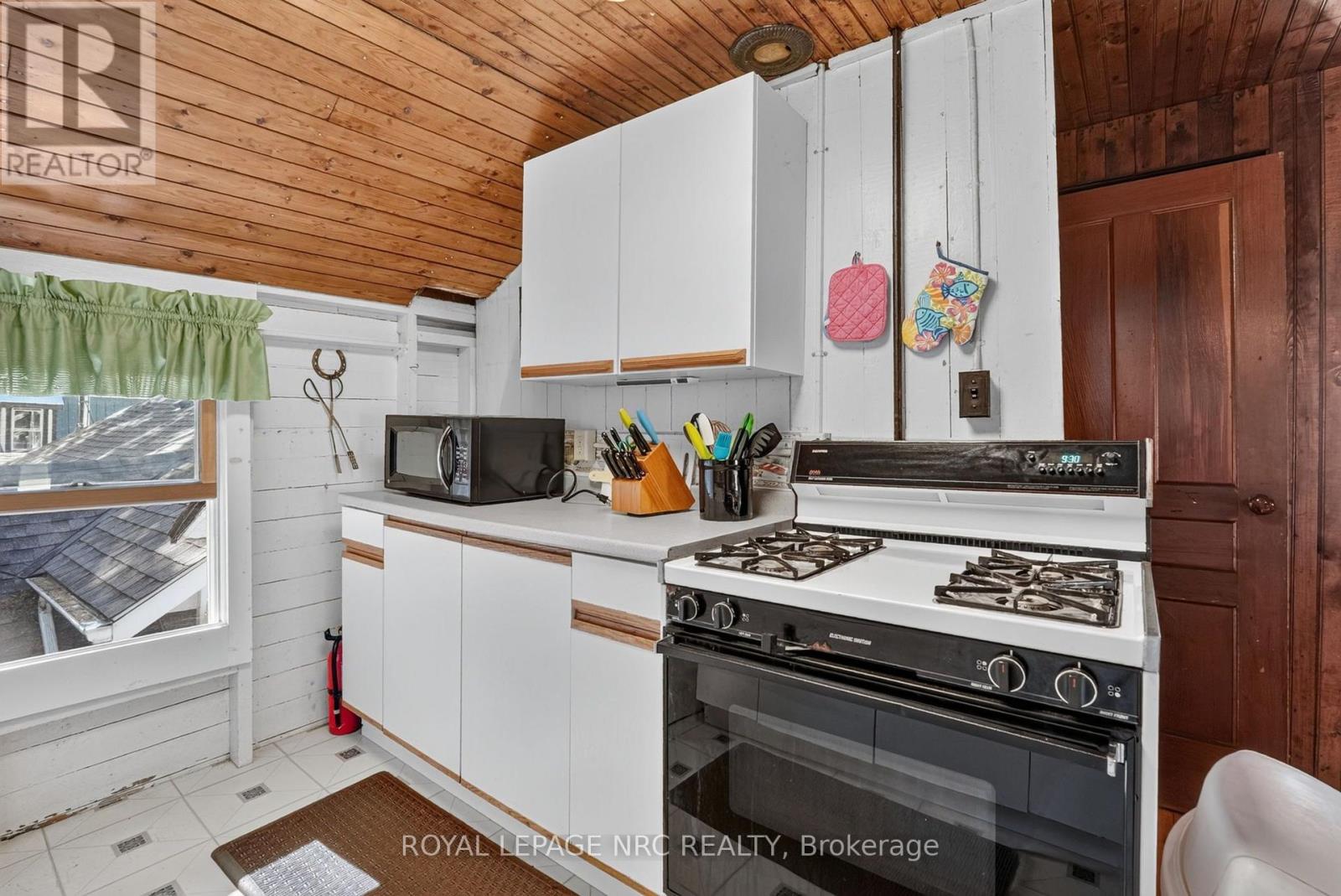 4031 Crystal Beach Hill Lane, Fort Erie, Ontario  L0S 1B0 - Photo 36 - X13585180