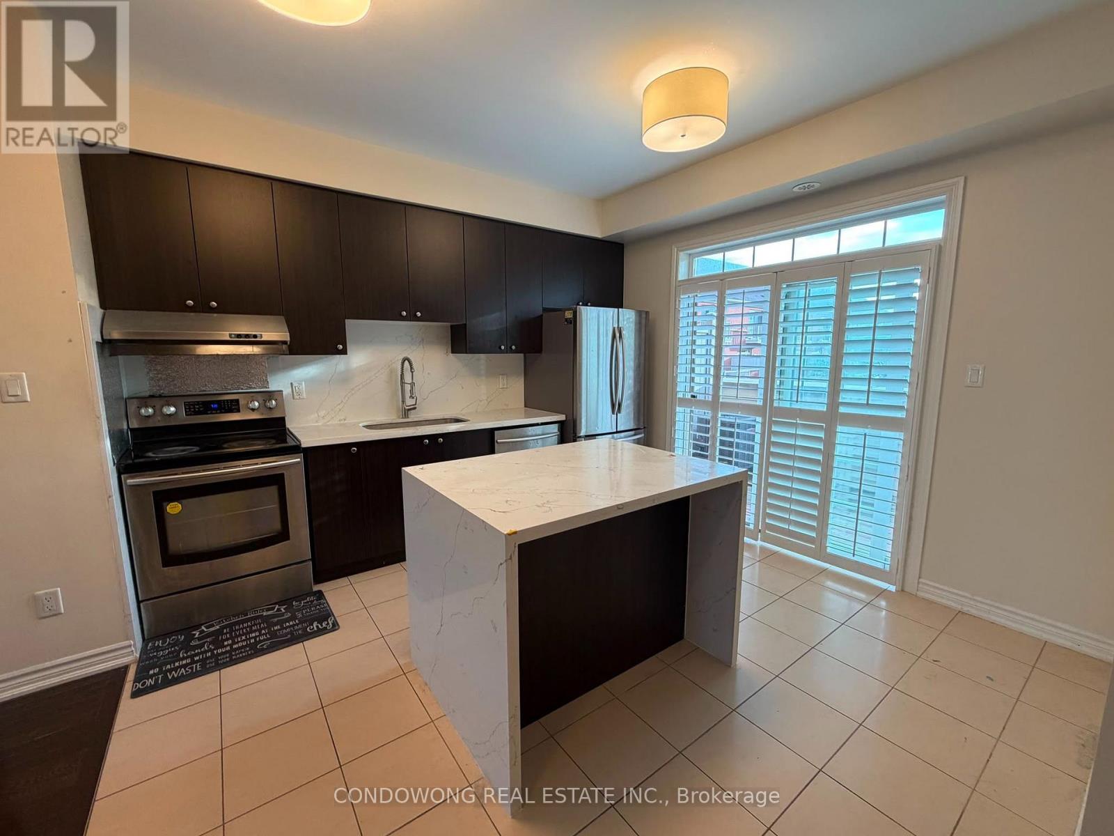 5 Vandaam Lane, Markham, Ontario L6C 0P1 - Photo 2 - N13585104