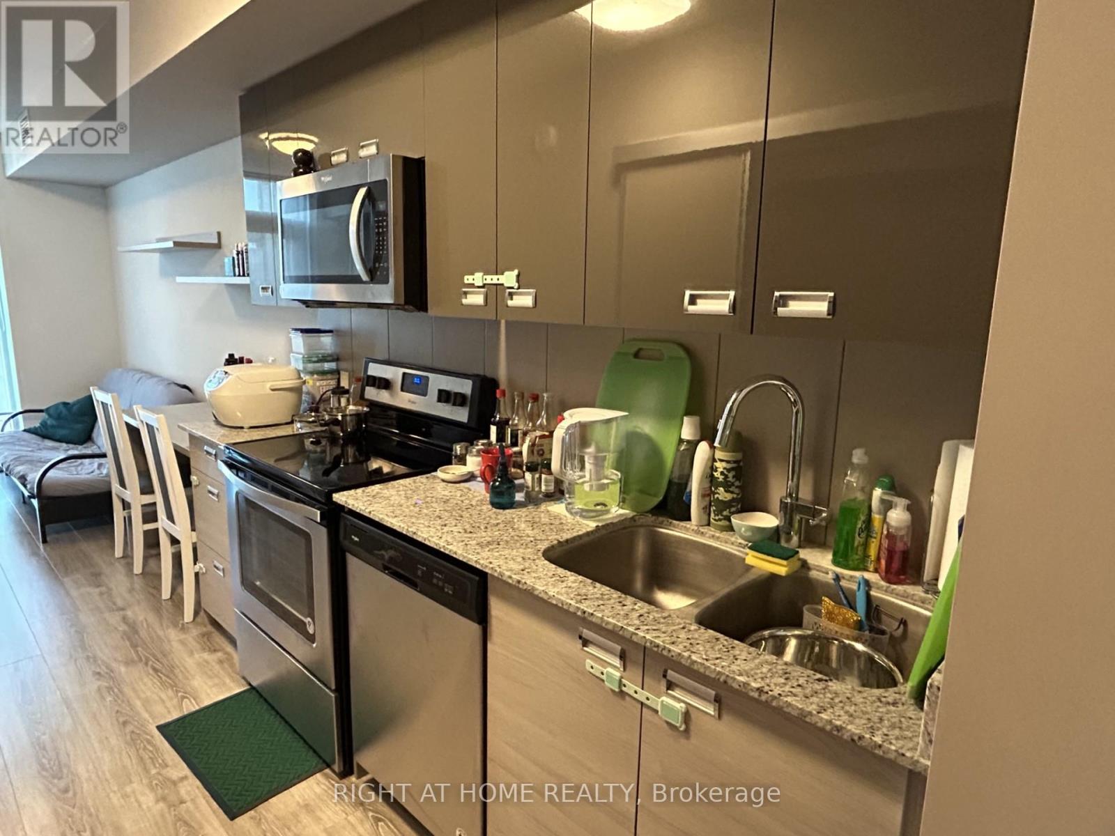 505 - 250 Albert Street, Waterloo, Ontario  N2L 0H5 - Photo 4 - X13585156
