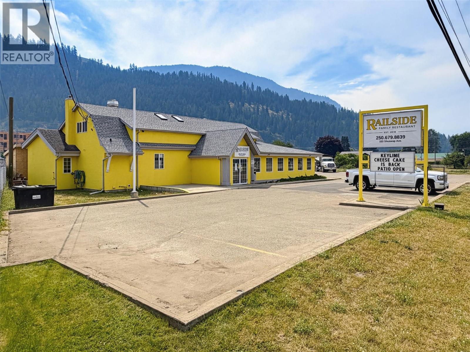 333 Shuswap Avenue, Chase, British Columbia  V0E 1M0 - Photo 1 - 10395246