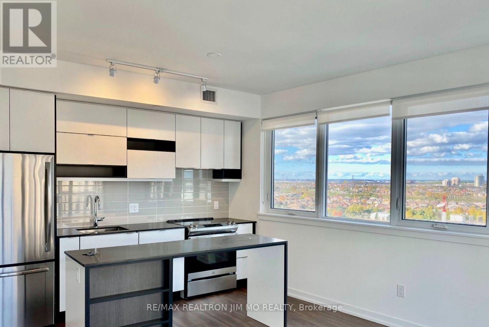 1204 - 4065 Confederation Parkway, Mississauga, Ontario  L5B 0L4 - Photo 12 - W13581552