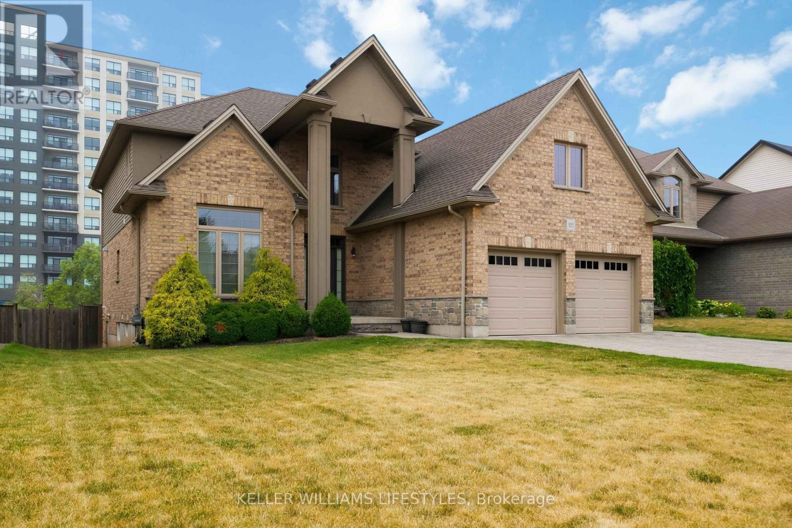 3135 PINCOMBE DRIVE, London South, Ontario