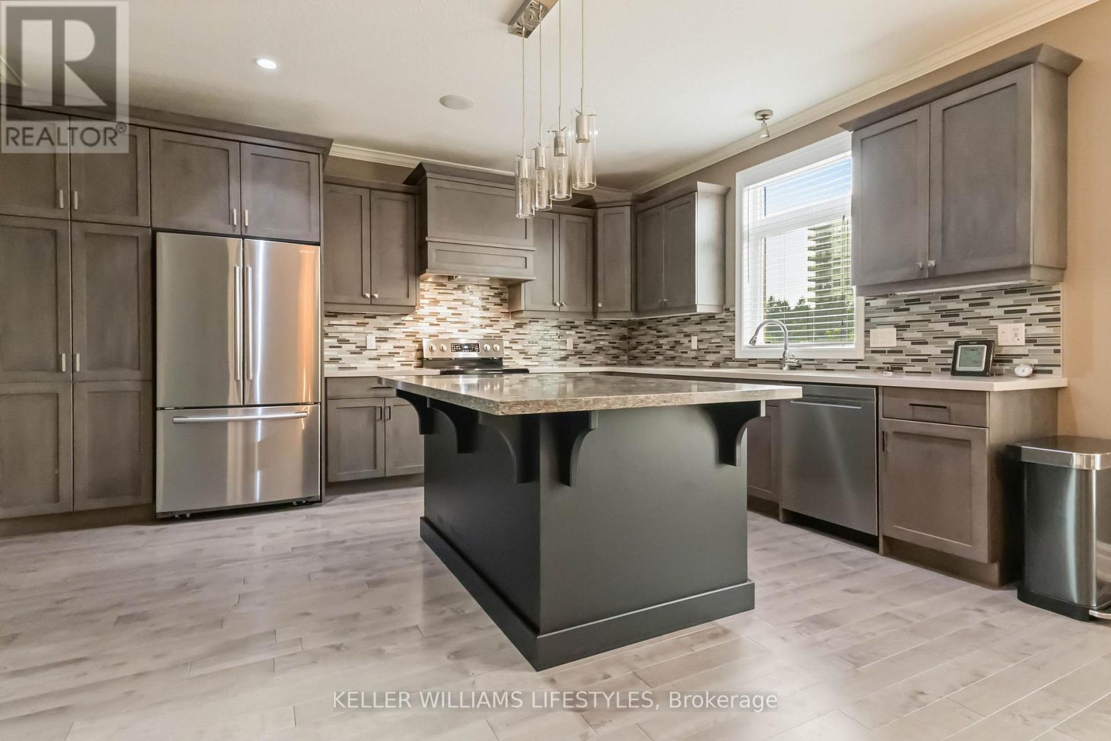 3135 Pincombe Drive, London South, Ontario  N6L 0B4 - Photo 12 - X13417262
