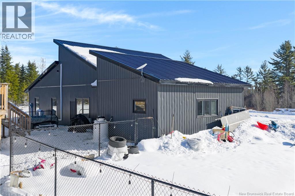 9 Crest Avenue, Heathland, New Brunswick  E3L 0G8 - Photo 26 - NB132958