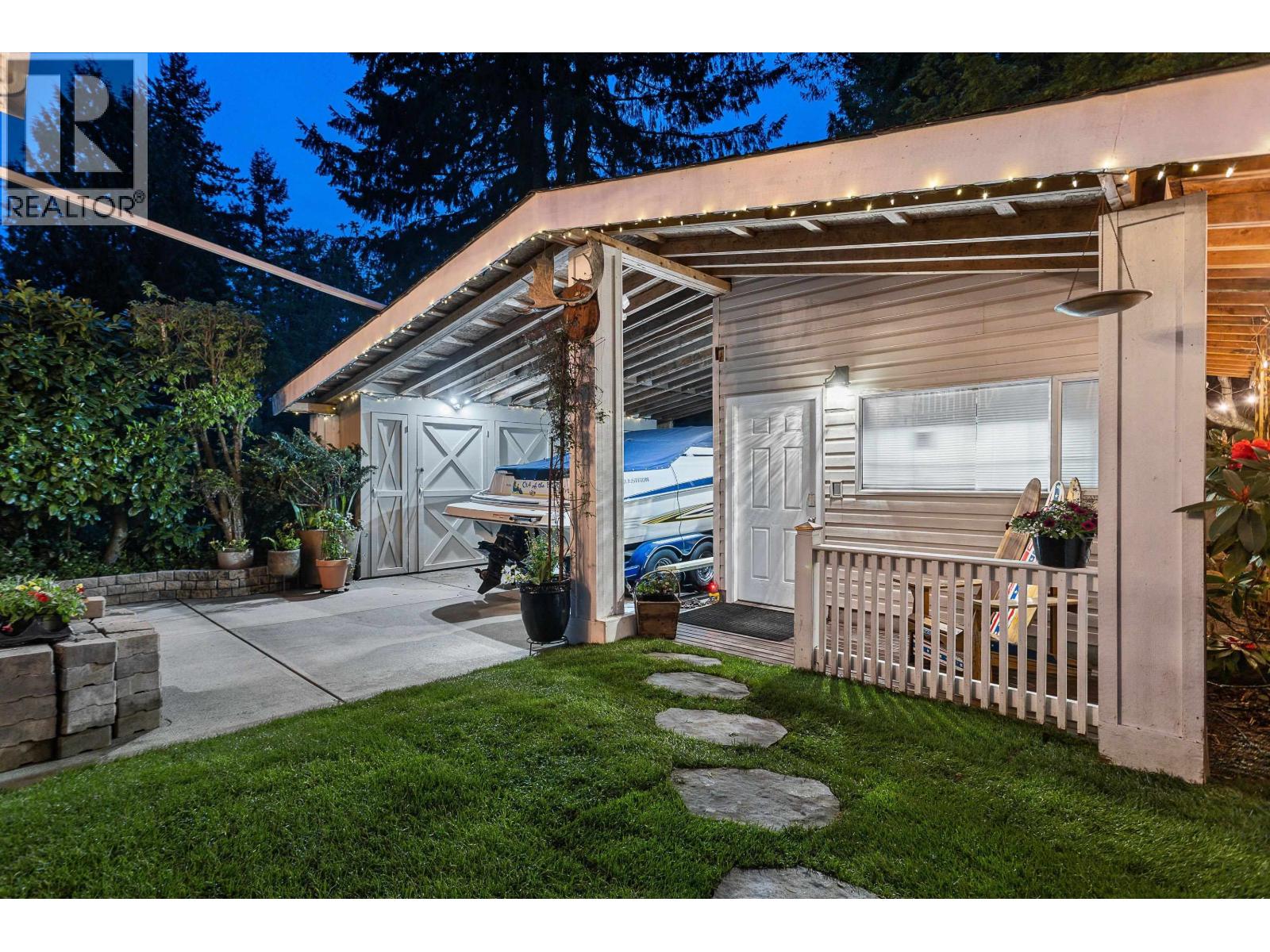 3475-3477 Raleigh Street, Port Coquitlam, British Columbia  V3B 4P9 - Photo 28 - R3147959