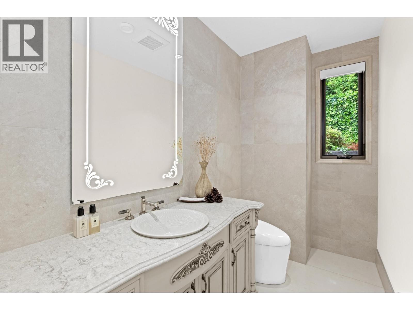 2185 Westhill Wynd, West Vancouver, British Columbia V7S 2Z3 - Photo 12 - R3147975