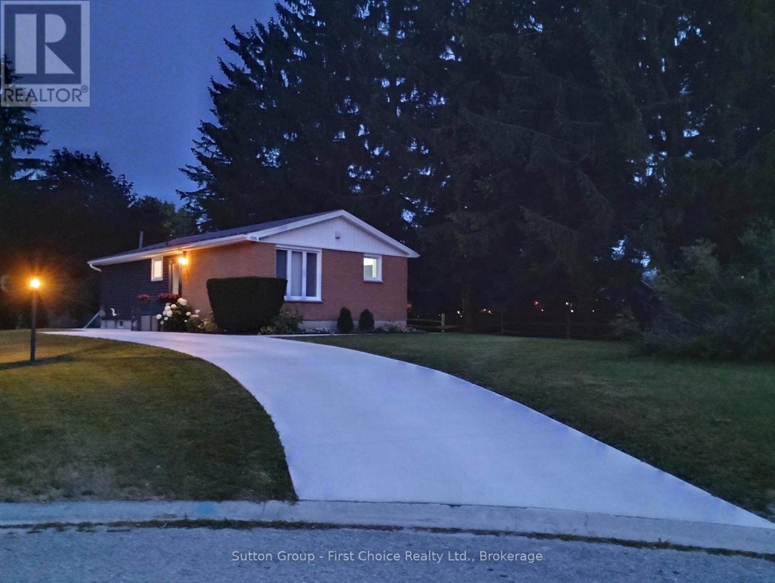 106 Sunset Crescent, North Huron, Ontario  N0G 2W0 - Photo 2 - X13585352