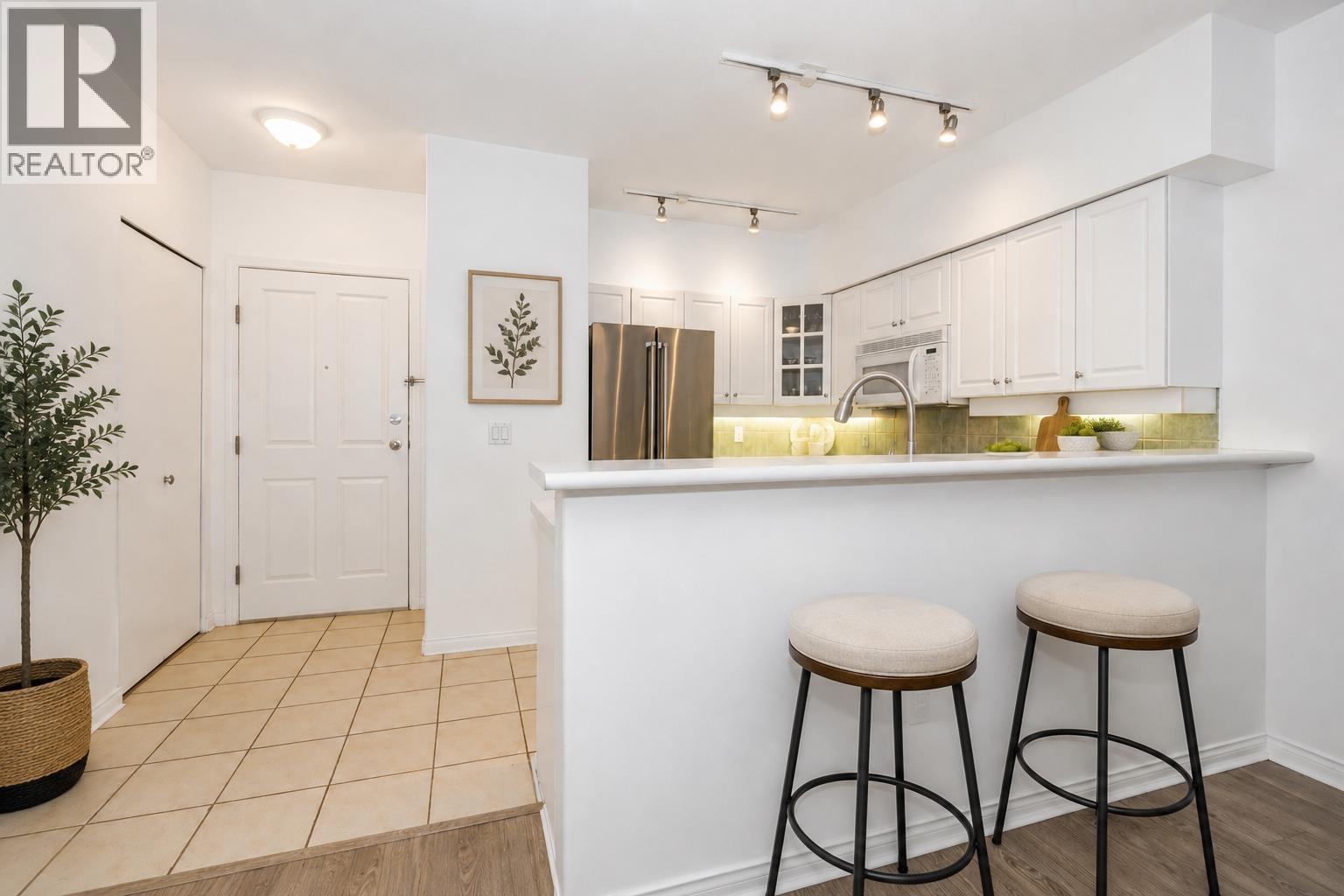 104 2755 Maple Street, Vancouver, British Columbia V6J 5K1 - Photo 4 - R3147780