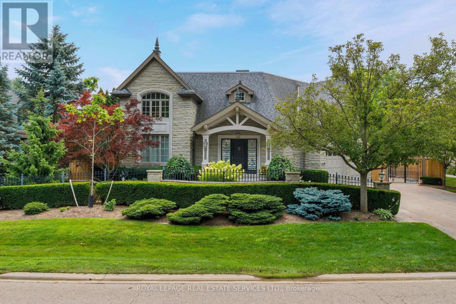 70 SHOREWOOD PLACE, Oakville, Ontario