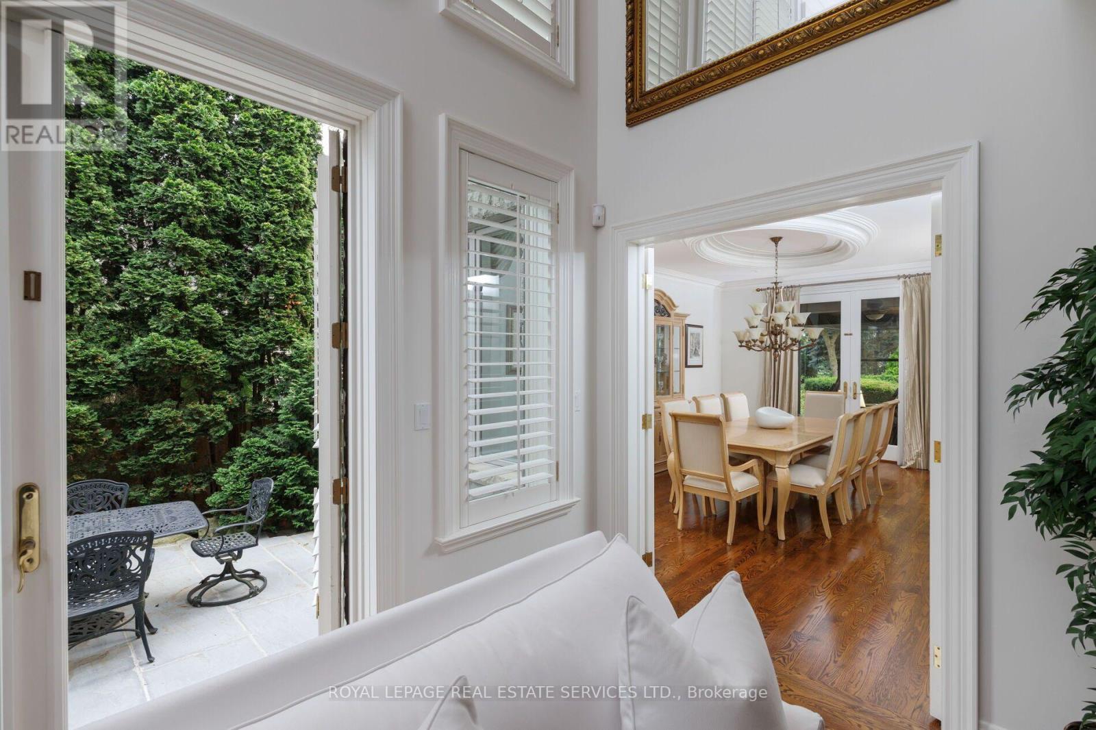 70 Shorewood Place, Oakville, Ontario  L6K 3Y4 - Photo 17 - W13585382