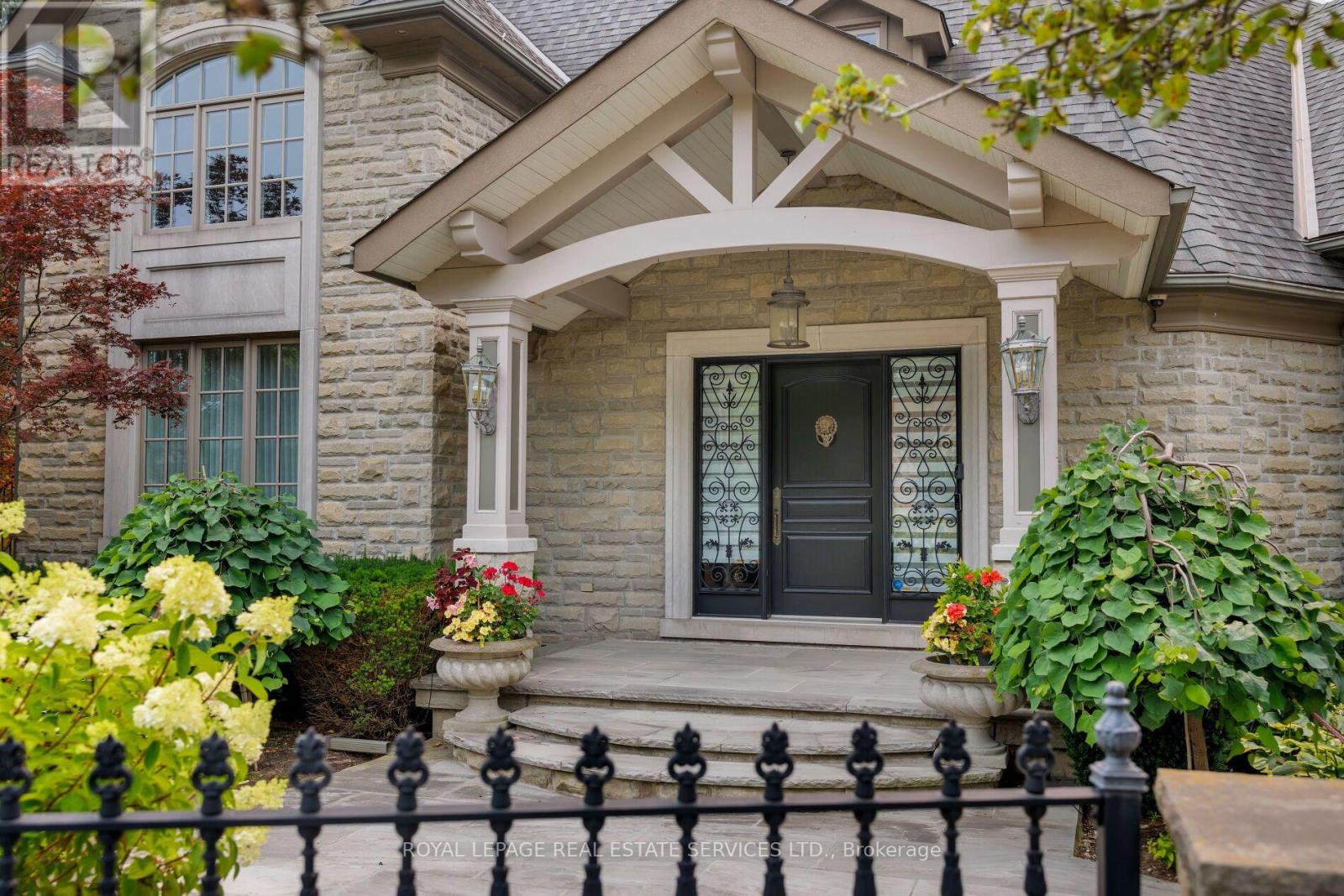 70 Shorewood Place, Oakville, Ontario  L6K 3Y4 - Photo 47 - W13585382