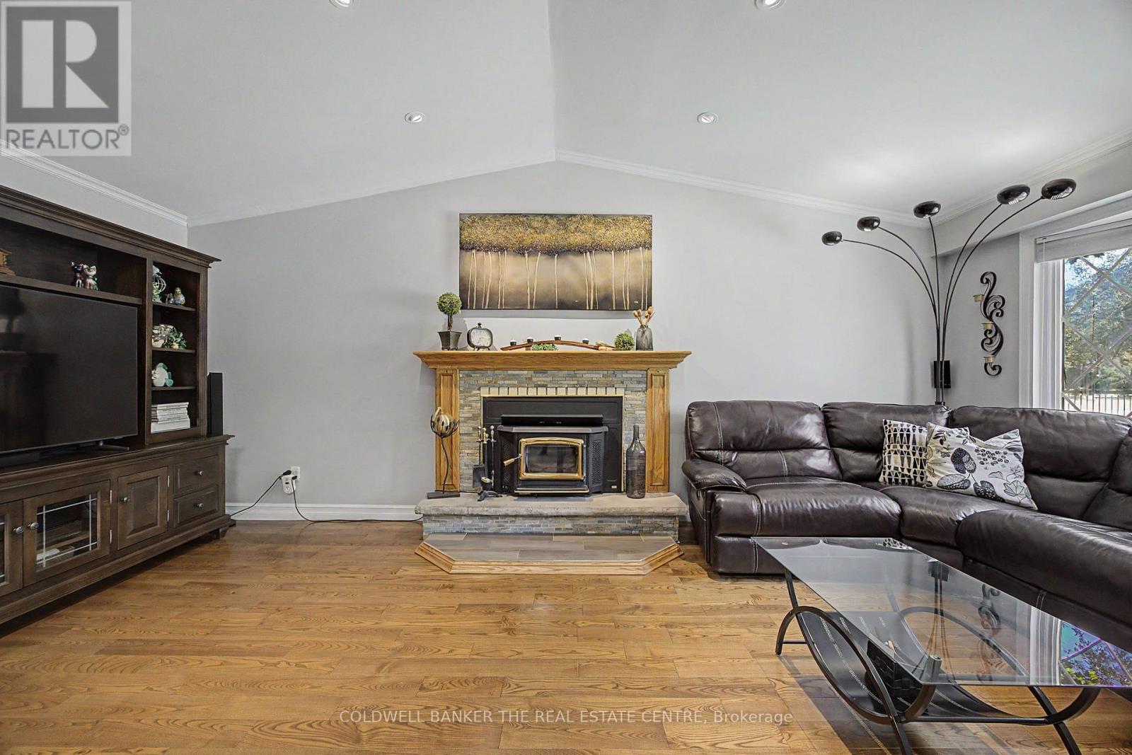 85 Wright Crescent, Caledon, Ontario  L7E 3X6 - Photo 9 - W13585418