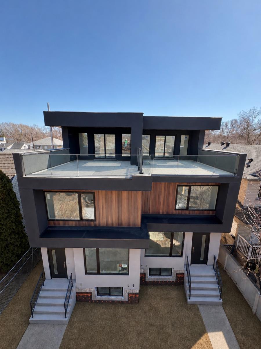 9007/9009 92 St., Edmonton, Alberta  T6C 3R3 - Photo 0 - 45230465
