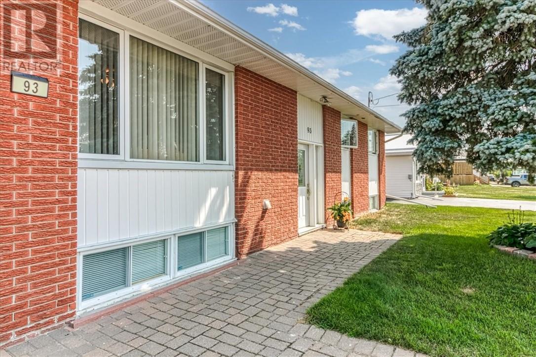 93 St. Joseph Street, Chelmsford, Ontario  P0M 1L0 - Photo 2 - 2129327