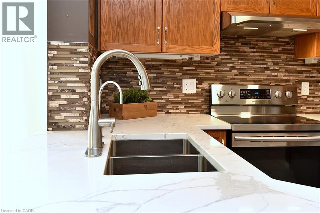 121 Foxborough Drive, Ancaster, Ontario  L9G 4Z1 - Photo 23 - 40845644