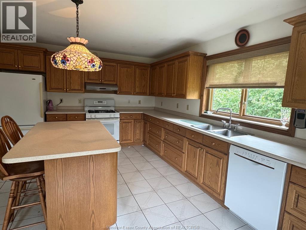 9773 9th Concession Rd., Essex, Ontario N8M 2X5 - Photo 11 - 26017489