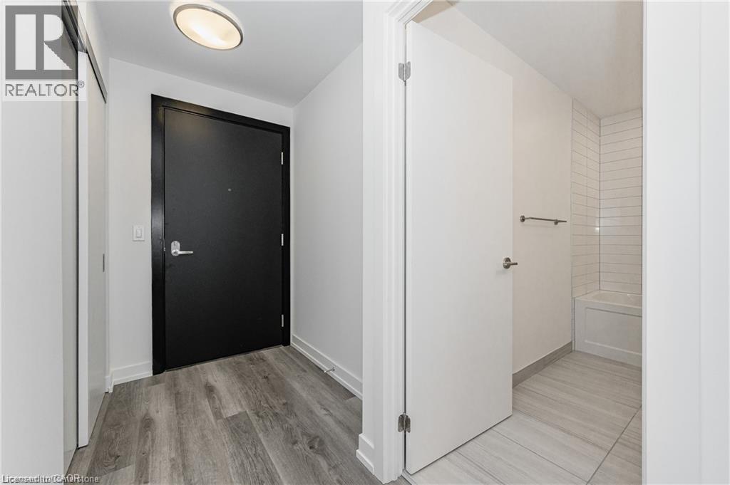 15 Wellington Street S Unit# 2803, Kitchener, Ontario  N2G 0E4 - Photo 10 - 40849727