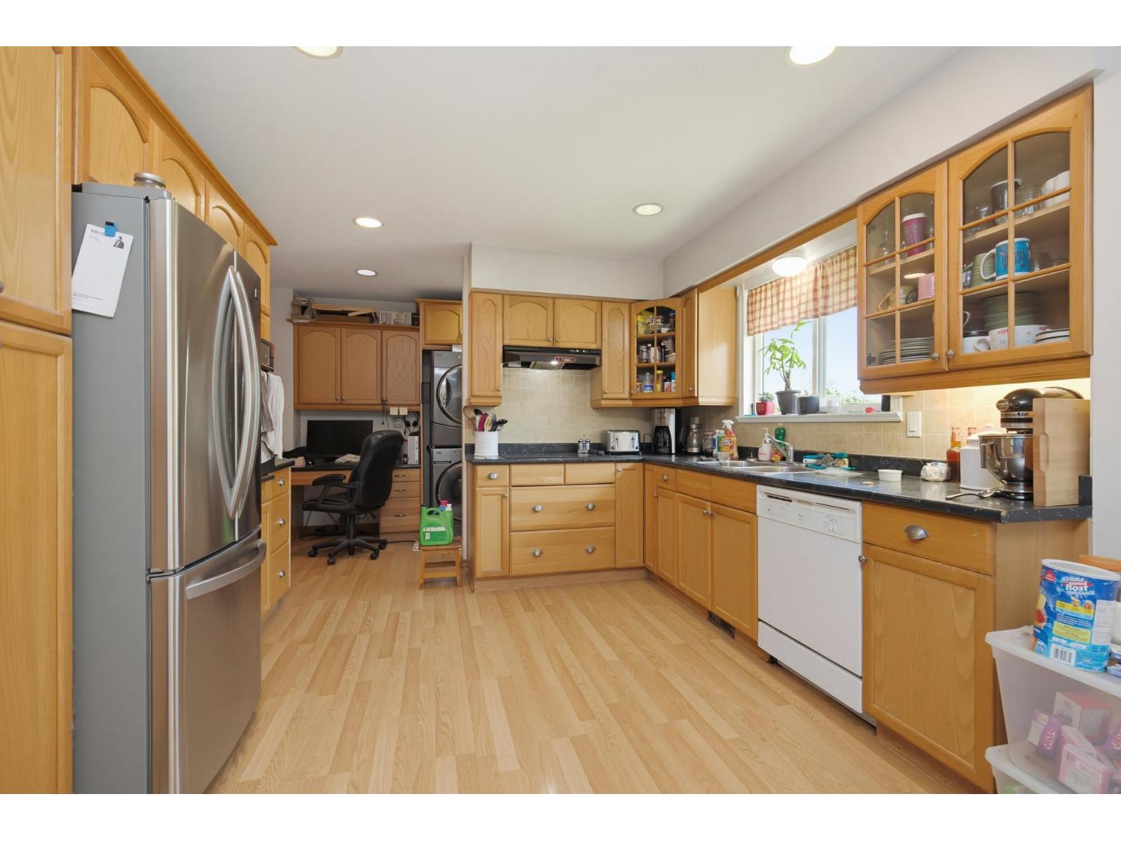 34828 Brient Street, Mission, British Columbia  V2V 6R8 - Photo 4 - R3147270